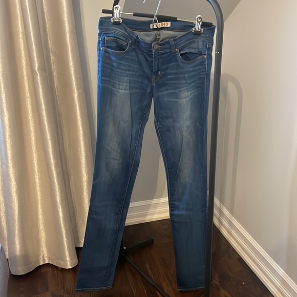 Classic J Brand denim jean - Picture 2 of 4